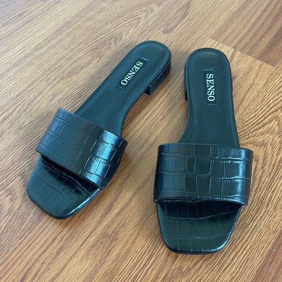 SENSO Shoes - Senso Kym Slides in Black Croc